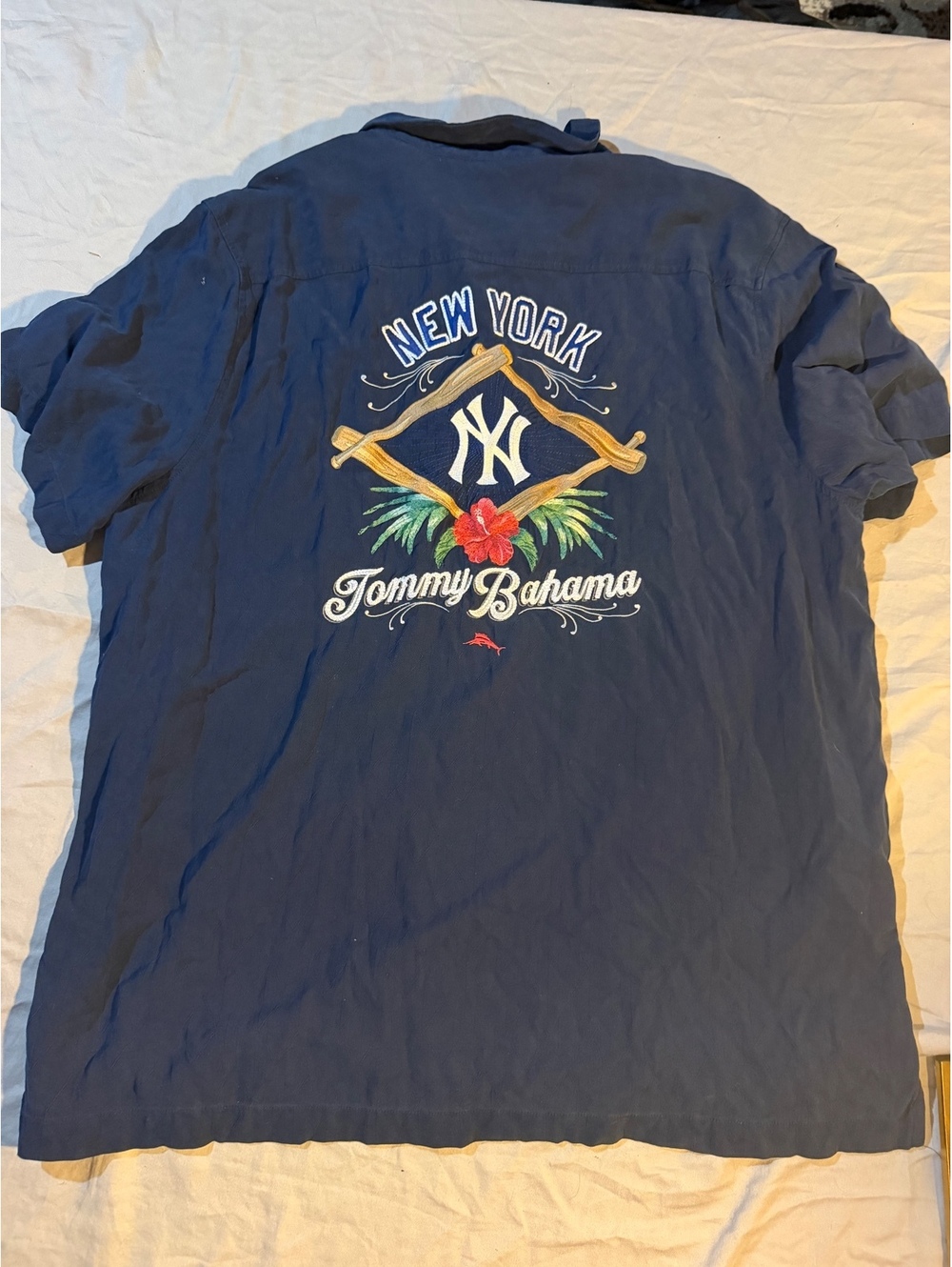 Tommy Bahama New York Yankees Navy Blue Button-Up Shirt XXL